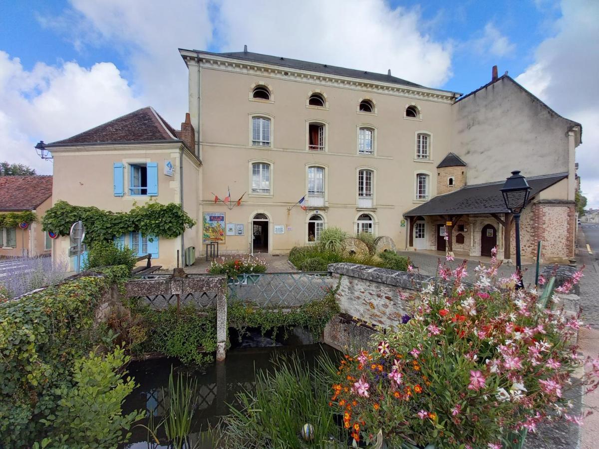 Gite Le Moulin Mezieres-en-Brenne Dış mekan fotoğraf